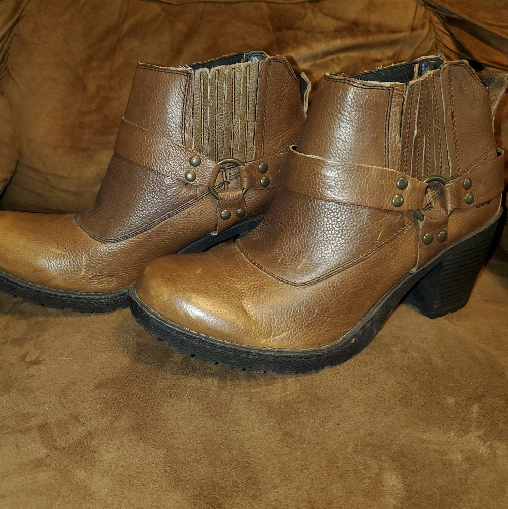 Bolo Anlkle Heel Boots